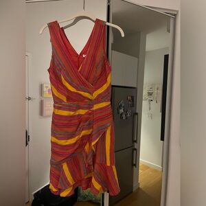 Parker dress ruffle in excellent condition